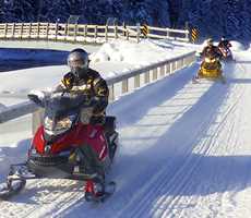 snowmobile-package-domaine-renard-bleu