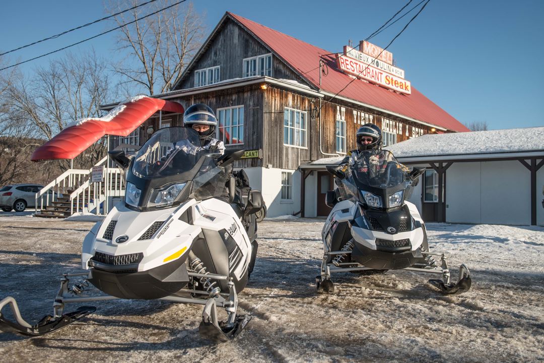 motel-restaurant-vieux-moulin-scie-snowmobile