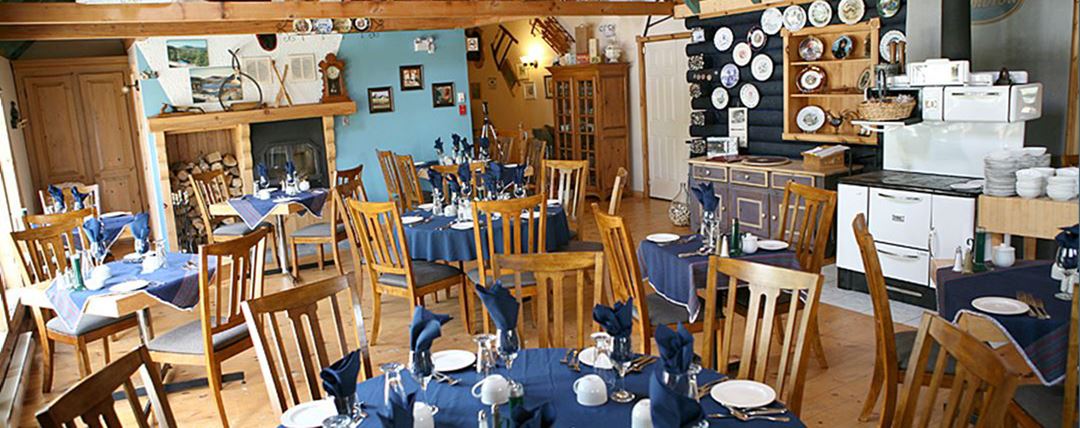 auberge-vieux-moulin-restaurant-snowmobile