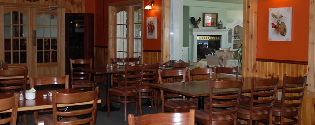 auberge-cabanon-restaurant-snowmobile